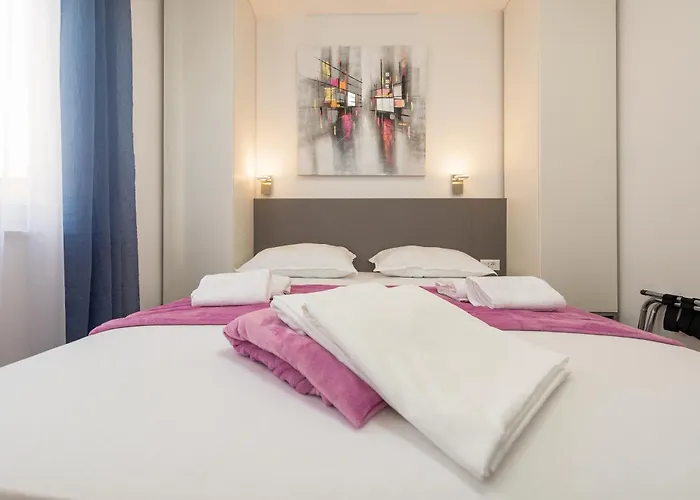 La Prima Luxury Ii *